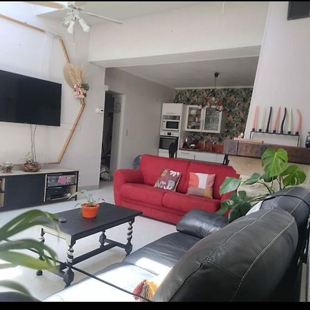 Charmante Villa Familiale A Rouen Bonsecours Exterior photo